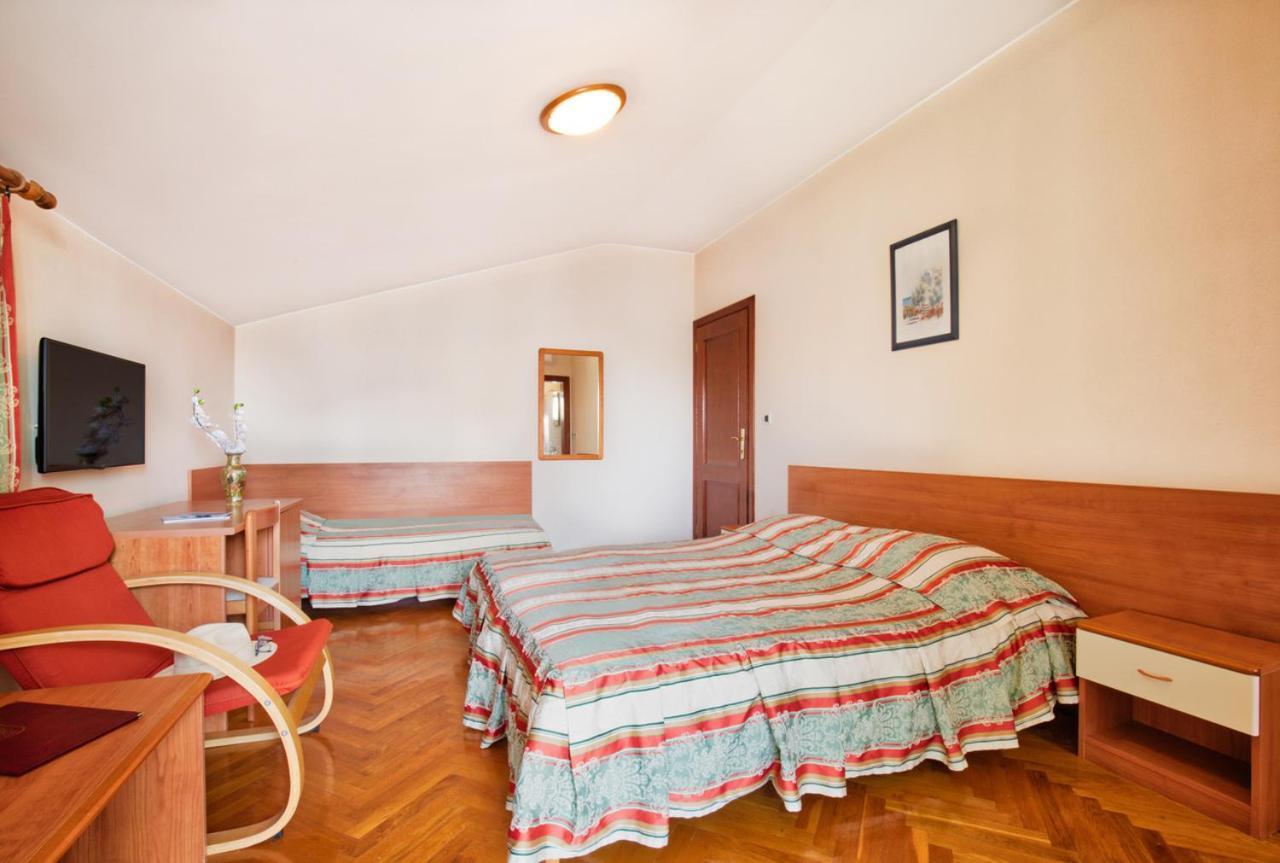 Villa Sveta Eufemija Bed End Breakfast I Rovinj Luaran gambar