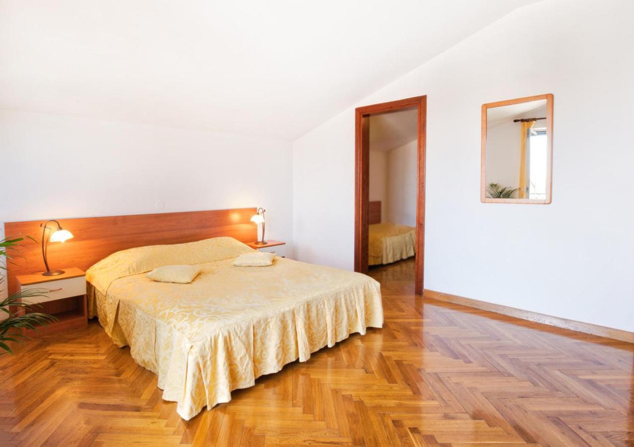 Villa Sveta Eufemija Bed End Breakfast I Rovinj Luaran gambar